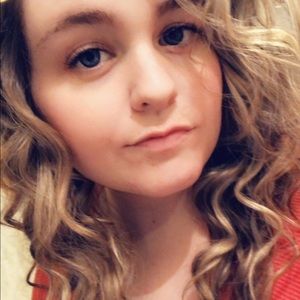 Meet your Posher, Ashleashley